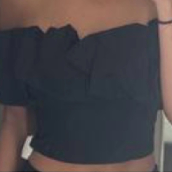 Dynamite Black Ruffled Off-Shoulder Top - Picture 5 of 5